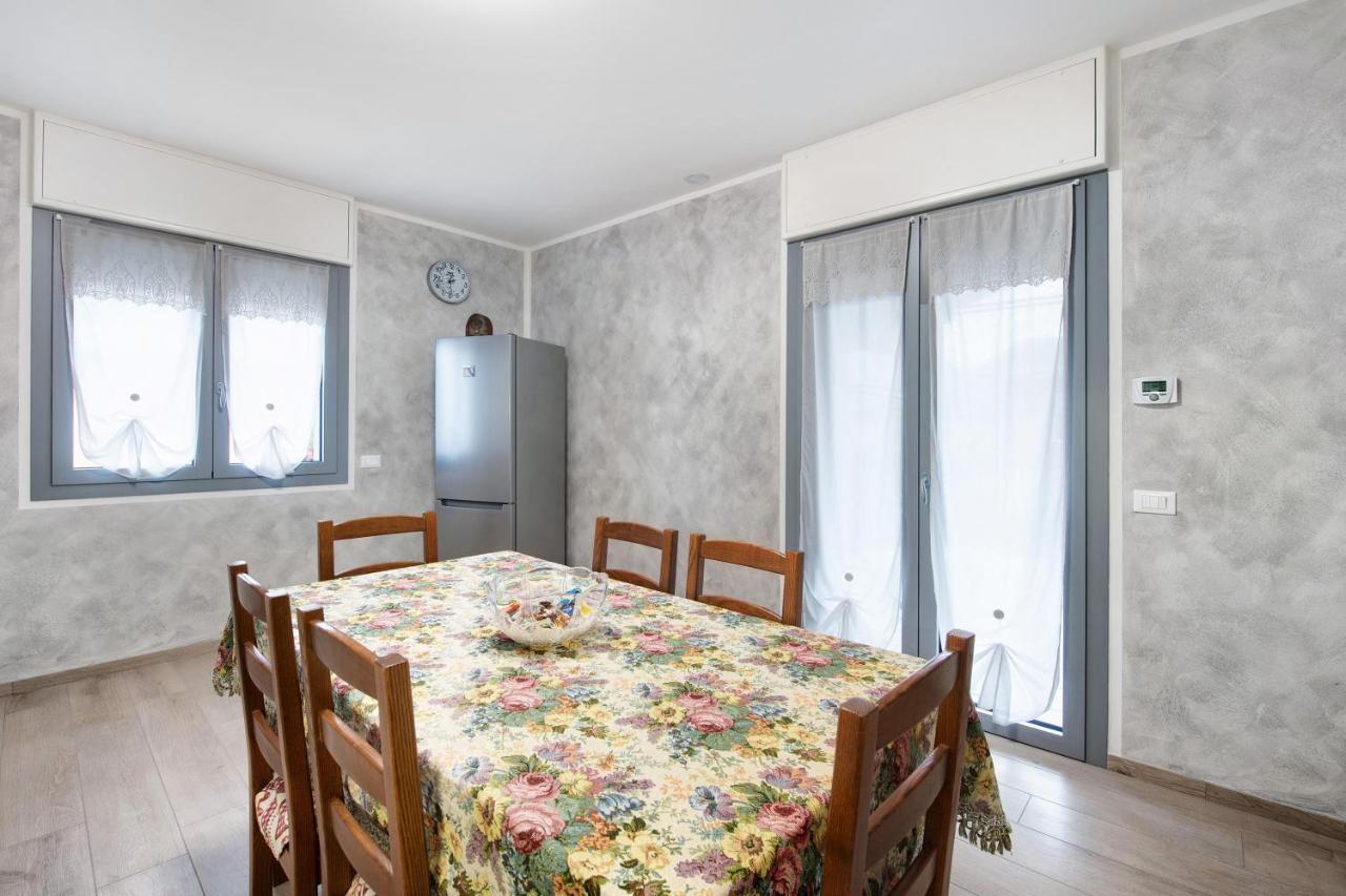Casa Tovini Apartment Pisogne Bagian luar foto