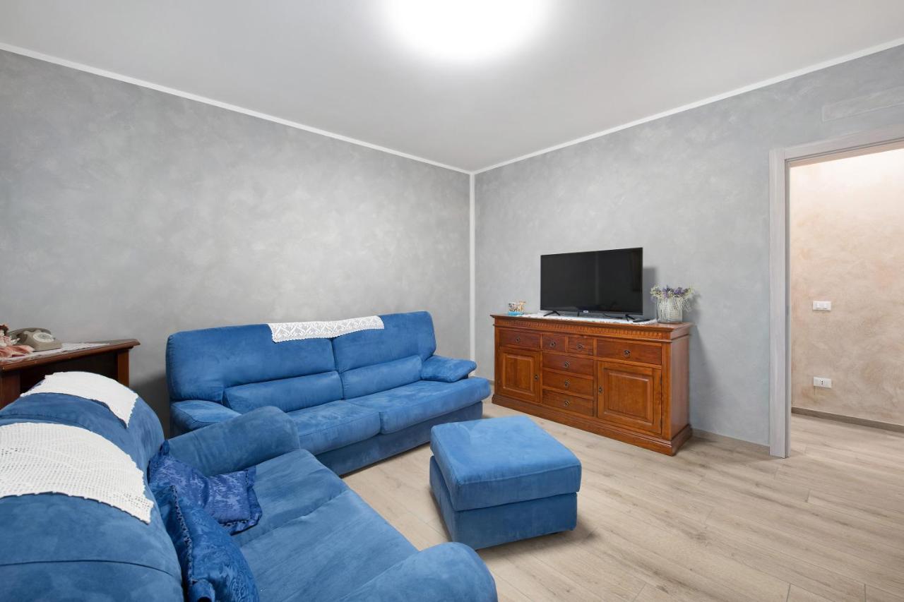 Casa Tovini Apartment Pisogne Bagian luar foto