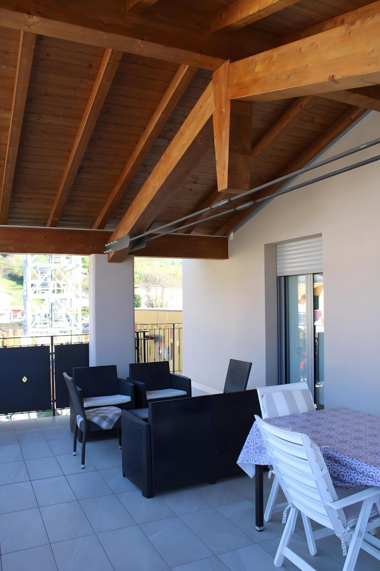 Casa Tovini Apartment Pisogne Bagian luar foto